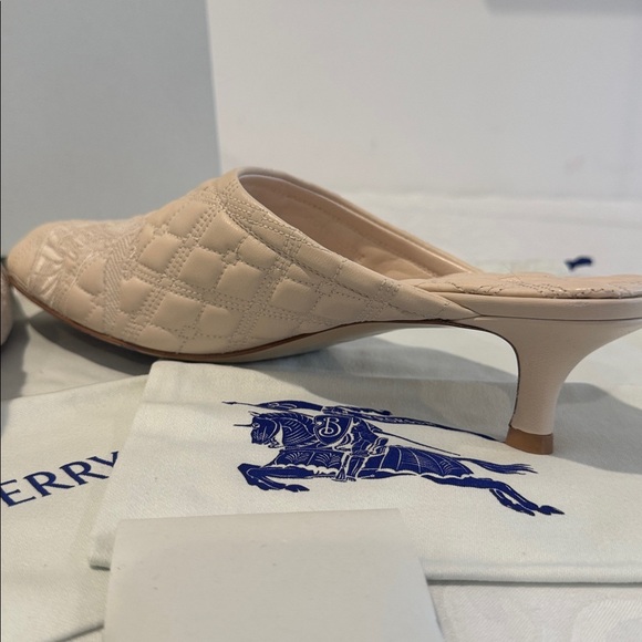 Burberry EKD Kitten Heel Mule. Ladies 8-8.5. Eu 39 - Picture 11 of 16
